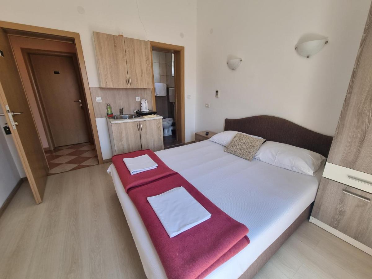 Guest House Damjana Budva Bilik gambar