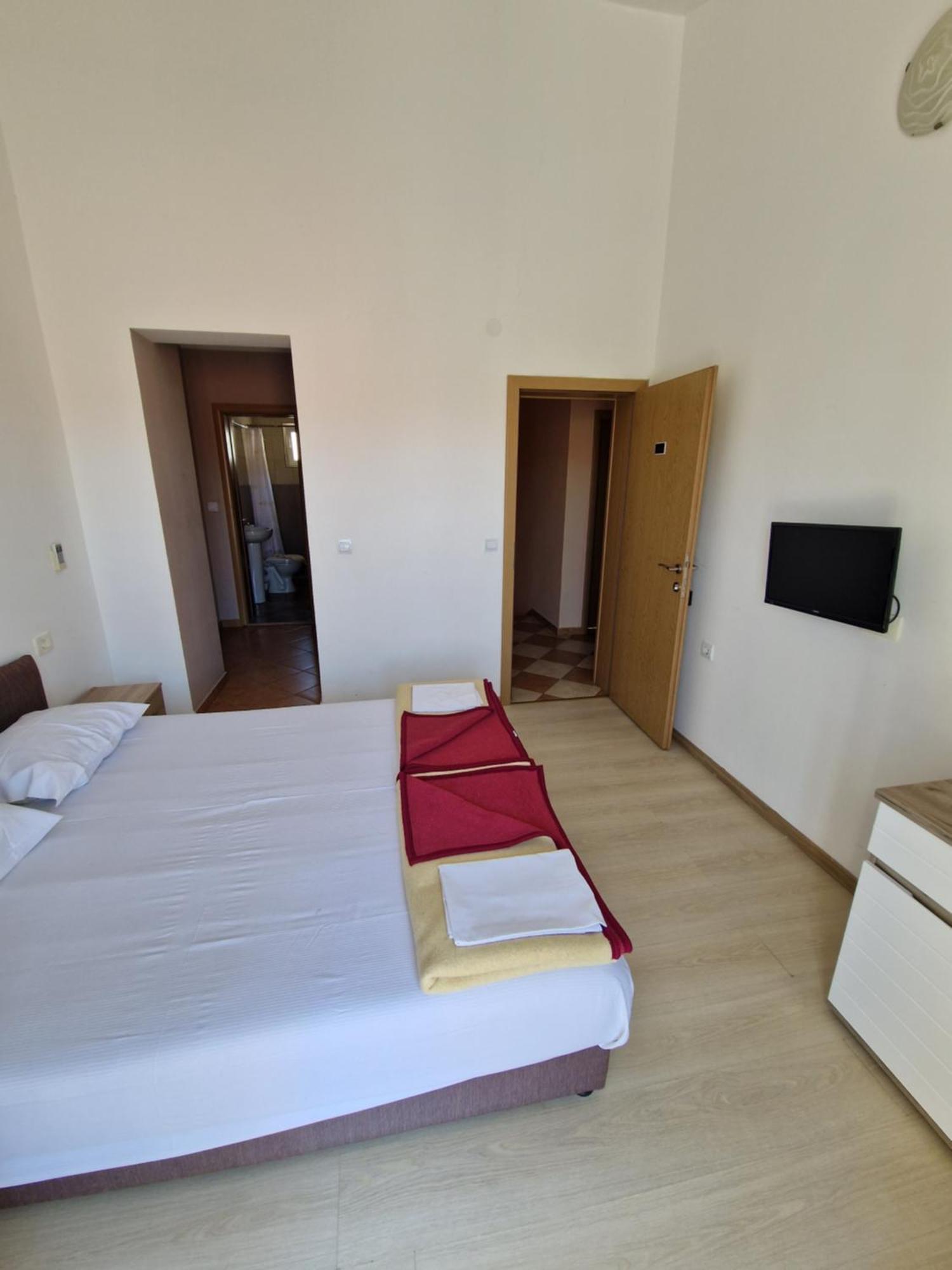 Guest House Damjana Budva Luaran gambar