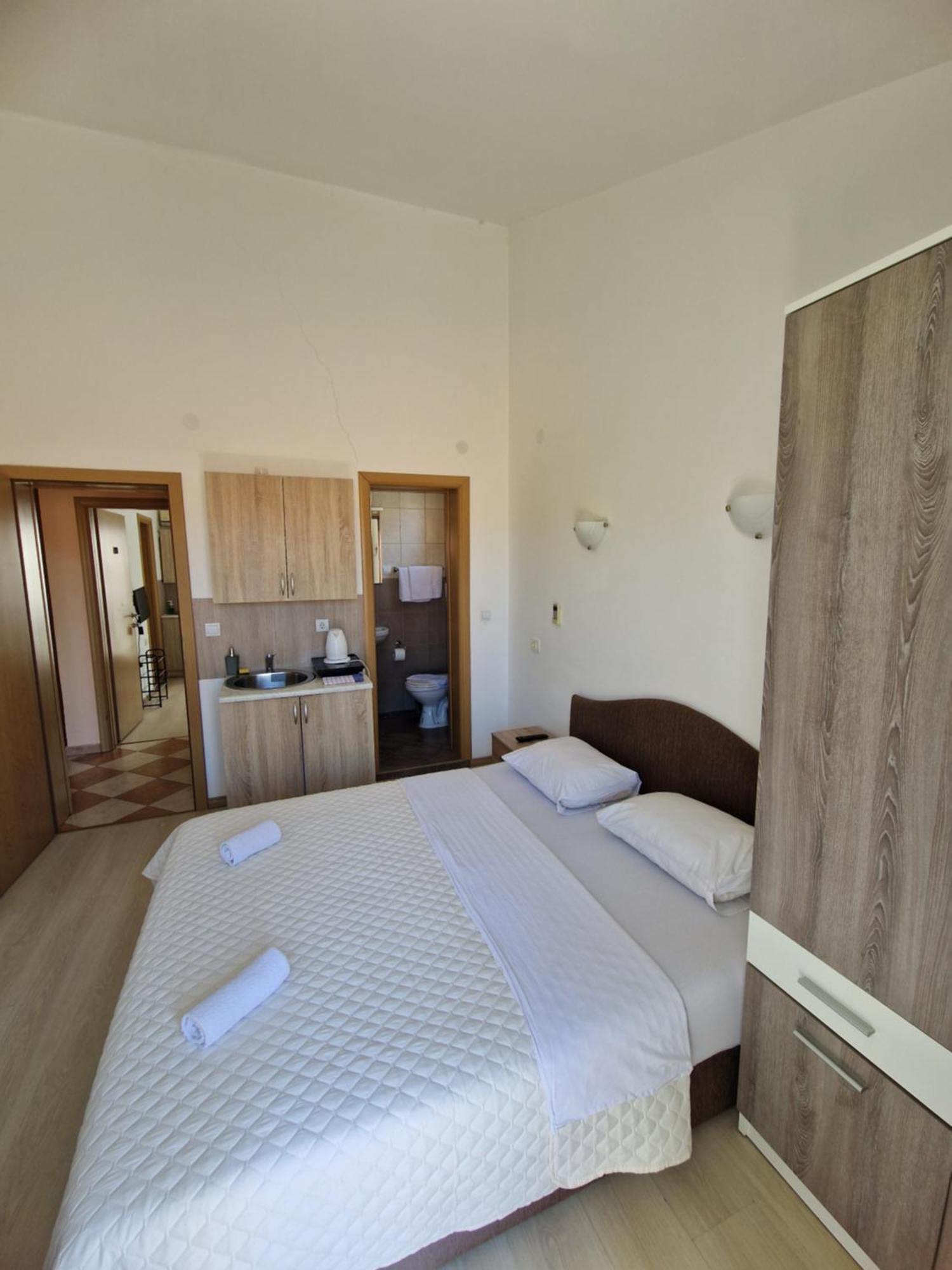 Guest House Damjana Budva Luaran gambar