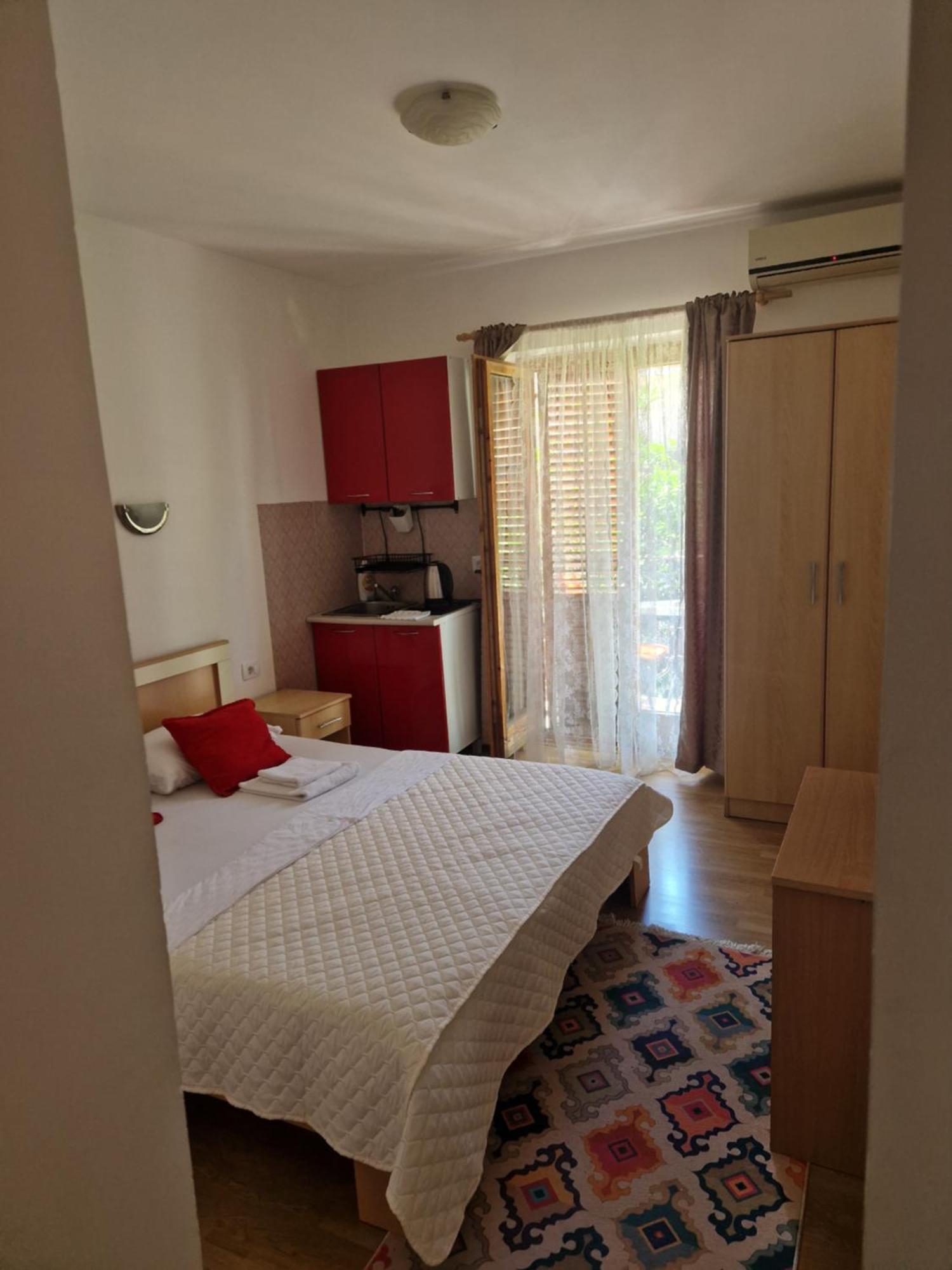 Guest House Damjana Budva Luaran gambar