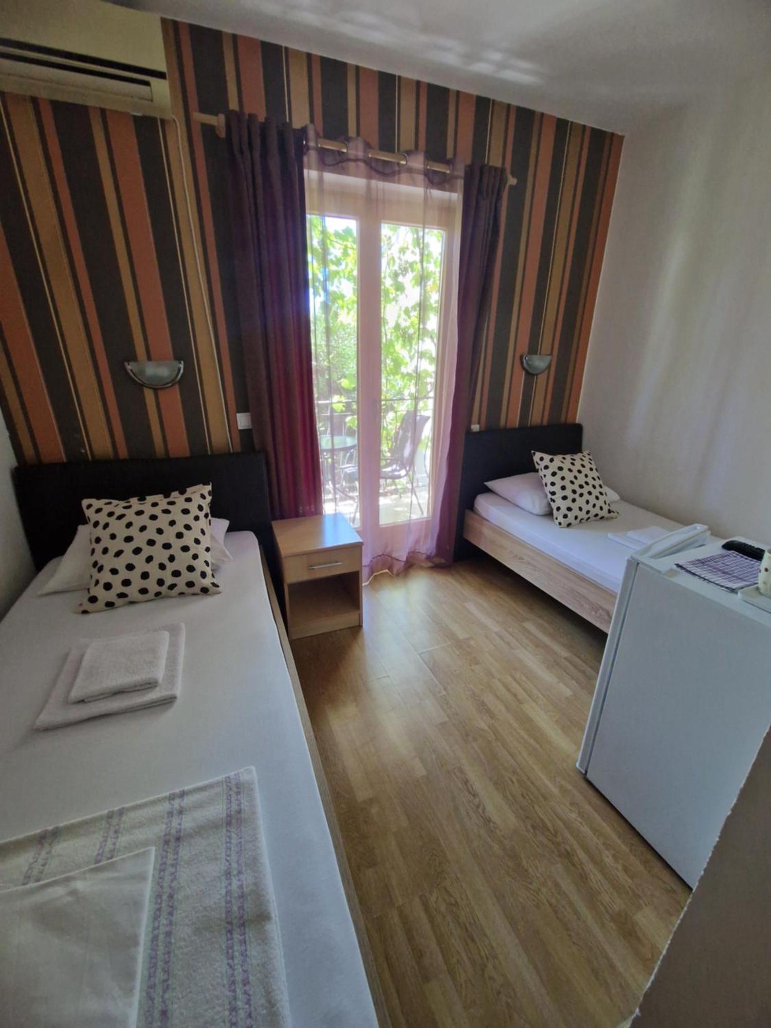 Guest House Damjana Budva Luaran gambar
